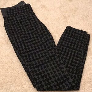 Thick Band waist plaid jegging with velour feel!